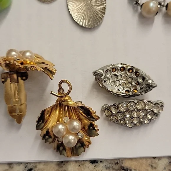 Vintage Earrings & Shoe Clips - Picture 6 of 6